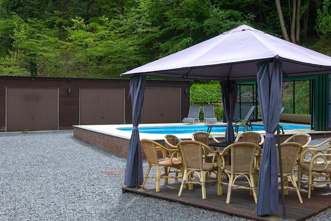 Auberge De La Lesse Celles  Екстер'єр фото