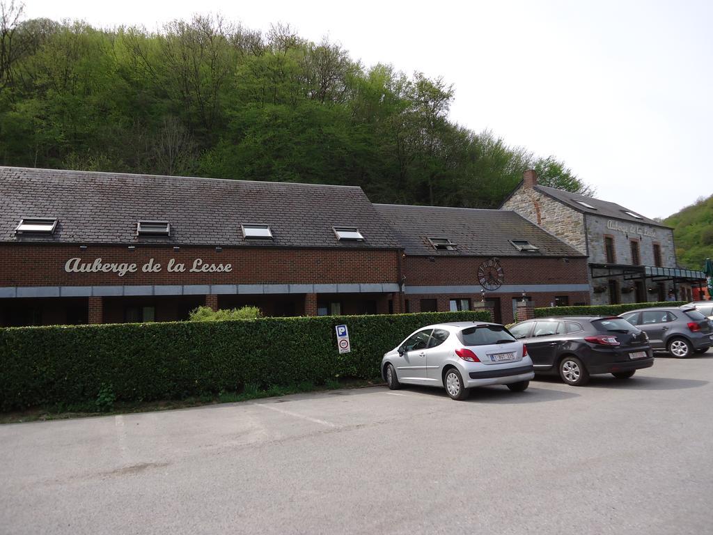 Auberge De La Lesse Celles  Екстер'єр фото