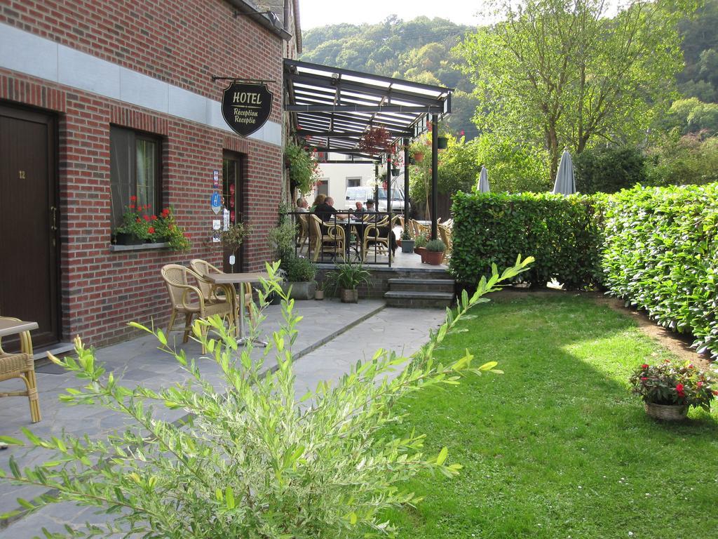 Auberge De La Lesse Celles  Екстер'єр фото