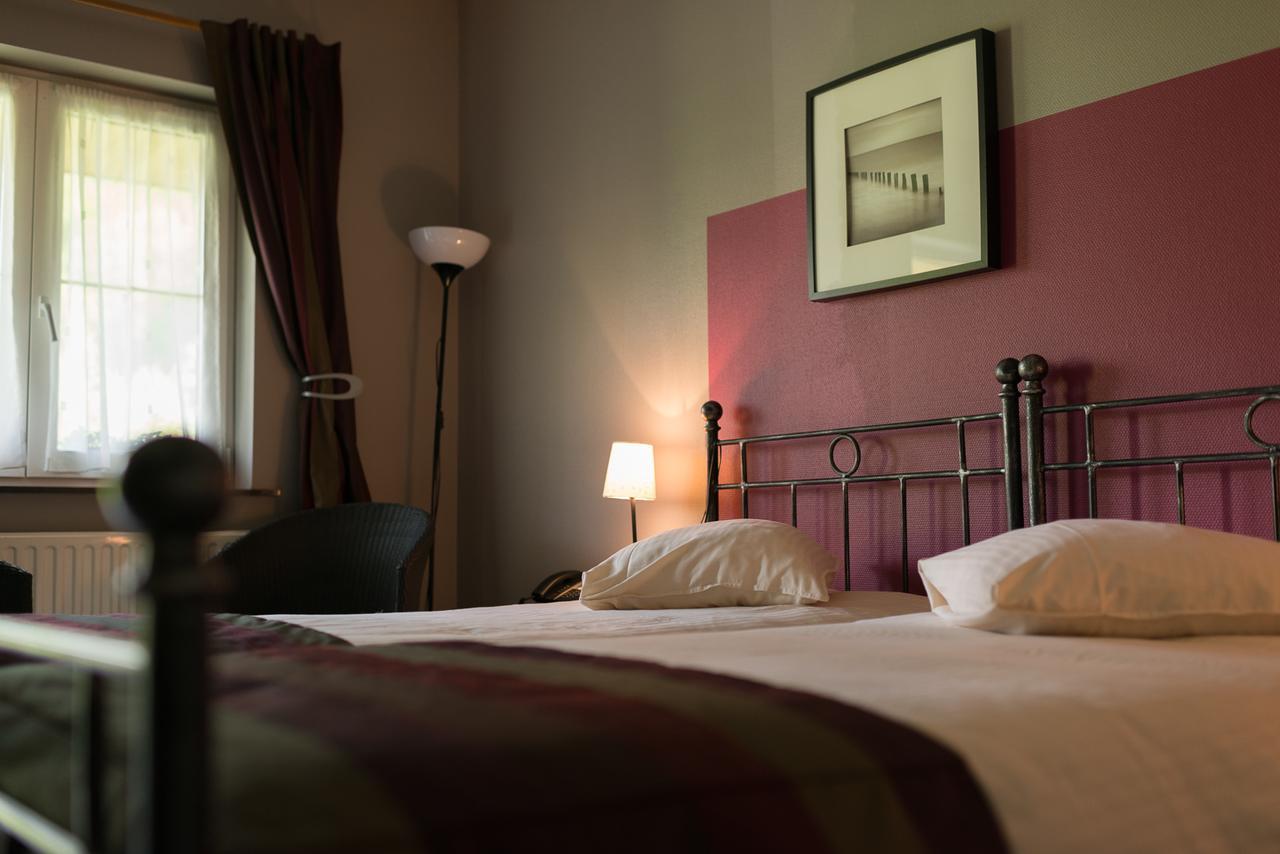 Auberge De La Lesse Celles  Екстер'єр фото