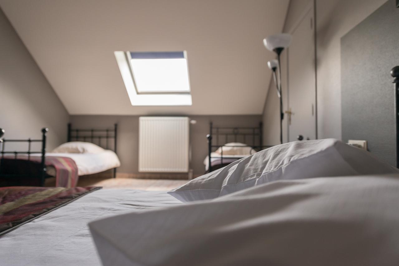 Auberge De La Lesse Celles  Екстер'єр фото