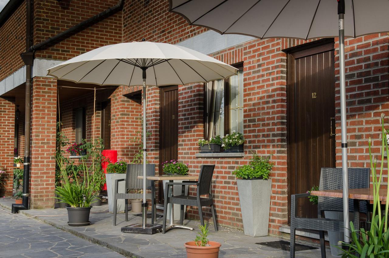 Auberge De La Lesse Celles  Екстер'єр фото