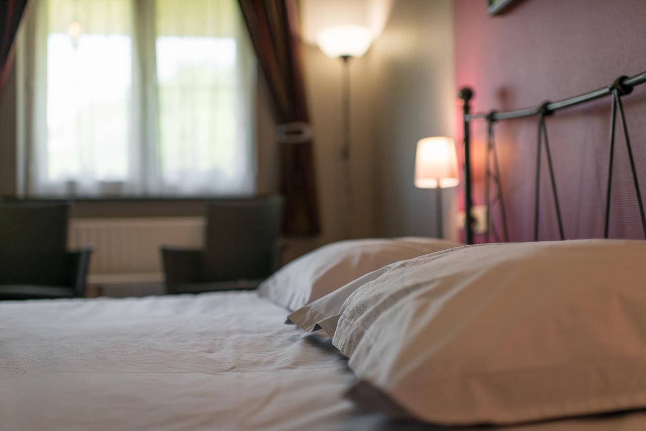 Auberge De La Lesse Celles  Екстер'єр фото